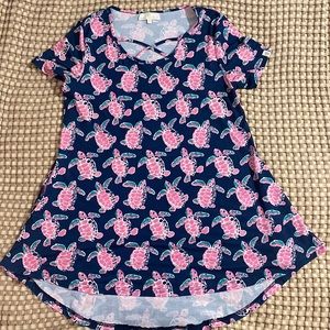Simply Southern turtle tunic | size M
